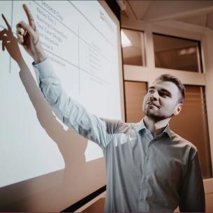 Dominik van der Hoeven